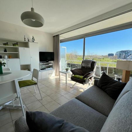 Appartement Residentie Astrid Met Private Parking เบรเดเน ภายนอก รูปภาพ