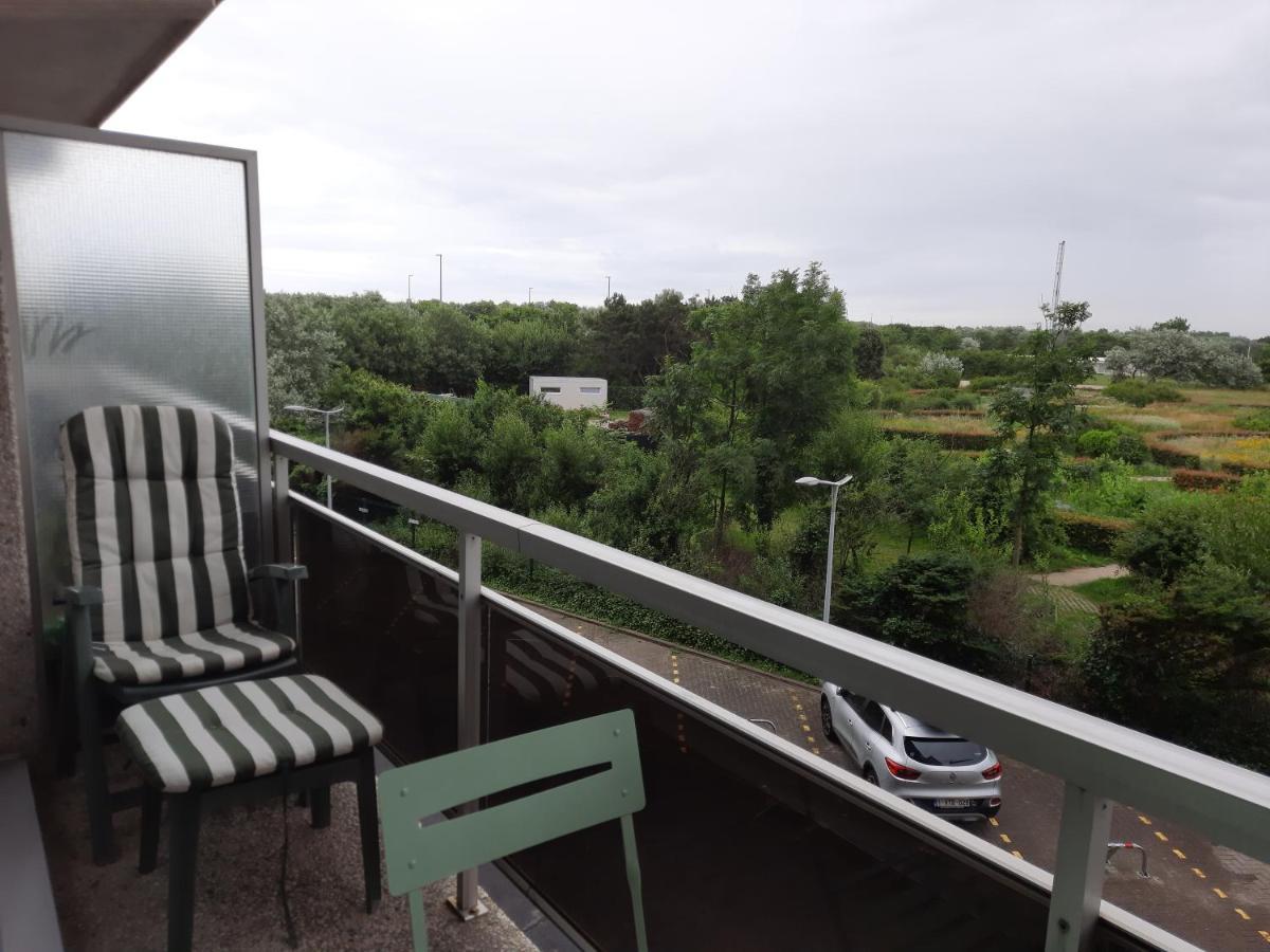 Appartement Residentie Astrid Met Private Parking เบรเดเน ภายนอก รูปภาพ